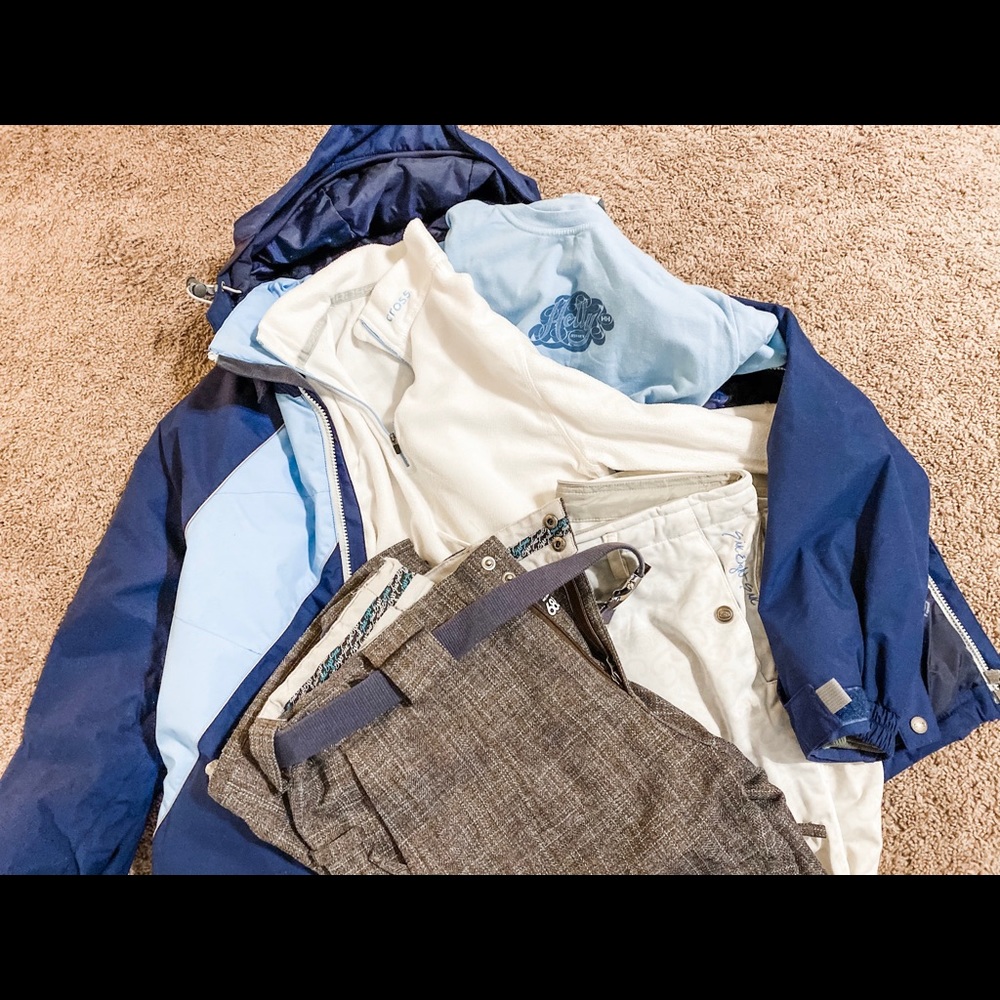 Women’s Ski / Snowboard Jacket outfit!